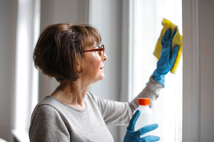 4 Kitchen Cleaning Hacks That Will Save You Time And Stress!