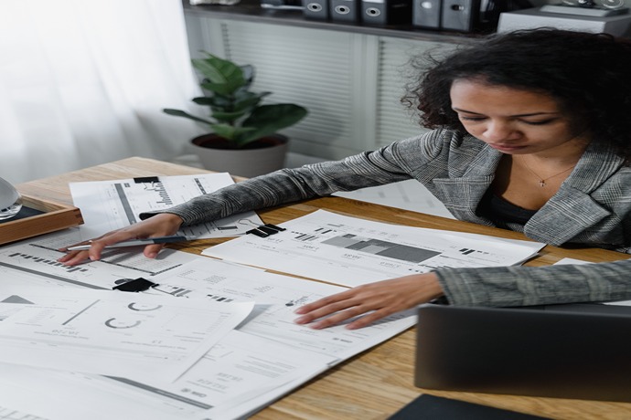 Should You Outsource Your Payroll?