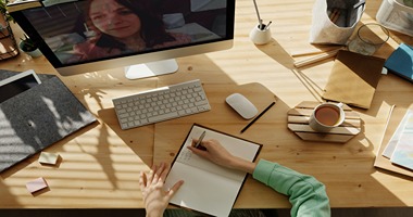 5 Organising Hacks For Your Desk